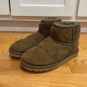 Ugg boots mini
